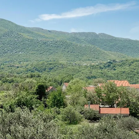 Vacation House With The Pool Near River Cetina * Čisla