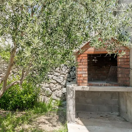 Vacation House With The Pool Near River Cetina *