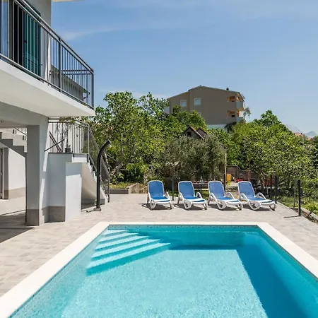 Vacation House With The Pool Near River Cetina Čisla
